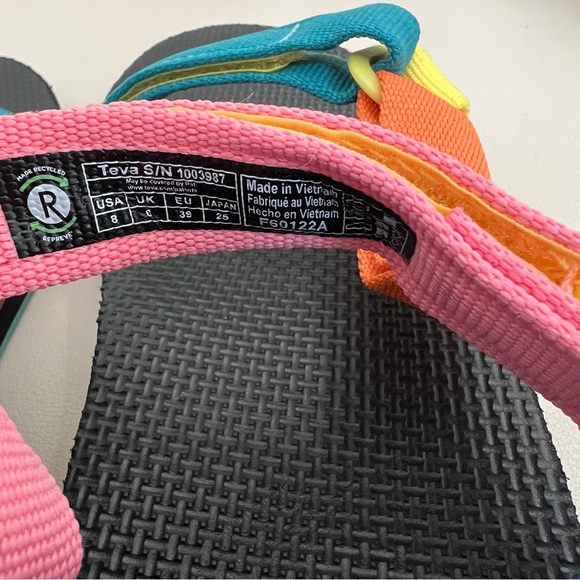 New in the box Teva original universal SMU 90s multi color sandals Sz Various - Picture 6 of 11